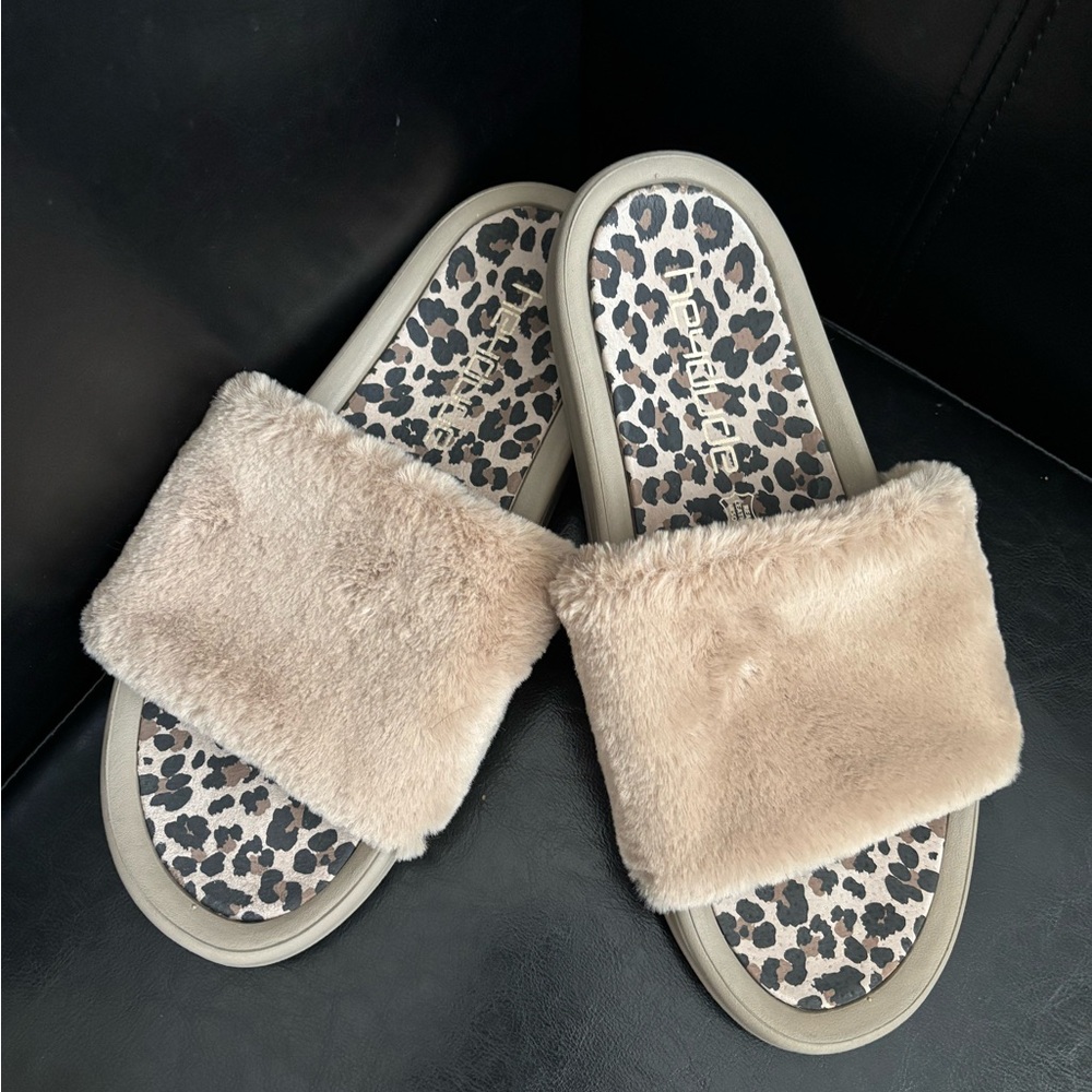 NWOT Hey Dudes Cheetah Slides